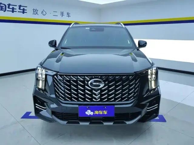 GAC Trumpchi GS8 — Фото автомобиля 2