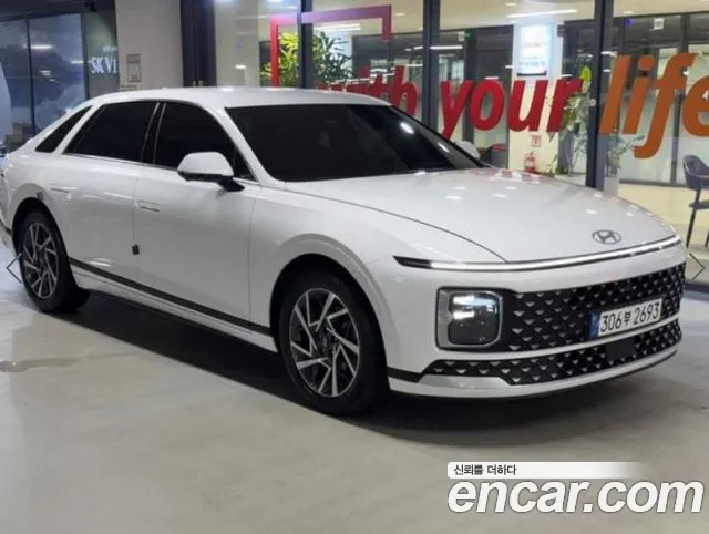 Hyundai Grandeur GN7 — Фото автомобиля 2