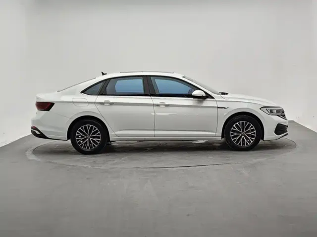 Volkswagen Sagitar — Фото автомобиля 3