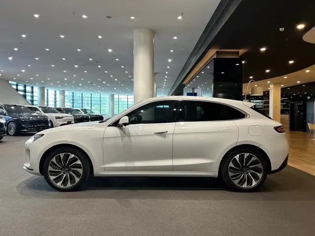 Aito M5 — Фото автомобиля 4