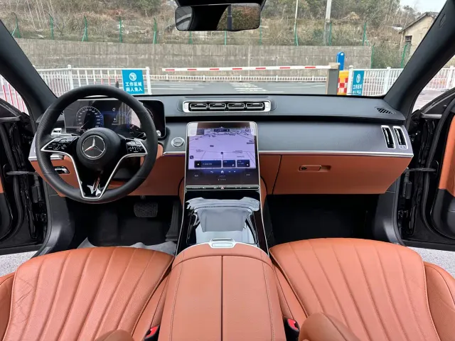 Mercedes-Benz S-Class — Фото автомобиля 10