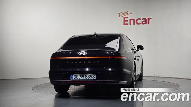 Hyundai Grandeur Grandeur (GN7) 2.5 Бензин 2WD — Фото автомобиля 4