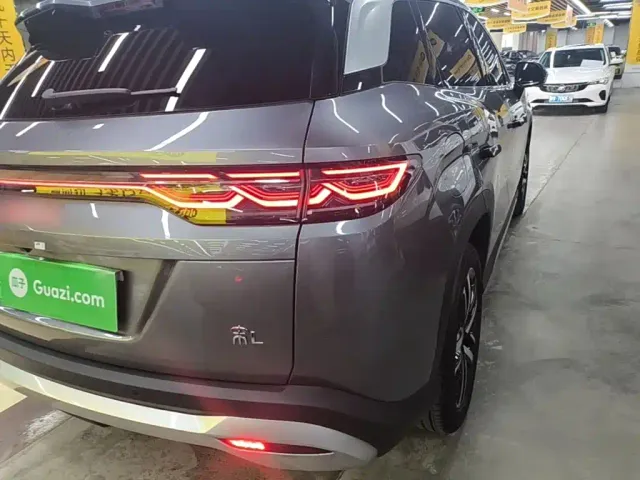 BYD Song L DM-i 2024 112km Leading Edition — Фото автомобиля 7