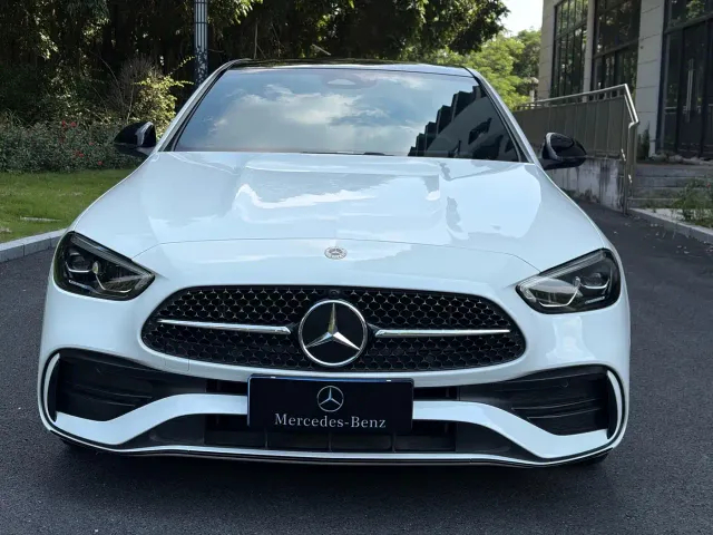 Mercedes-Benz C-Class — Фото автомобиля 2