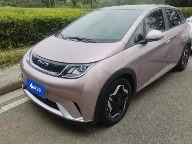 Фотография автомобиля — BYD Dolphin