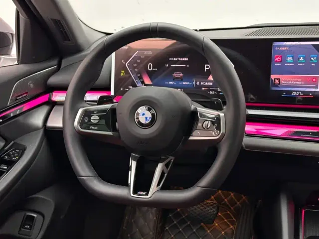 BMW 5 Series — Фото автомобиля 12