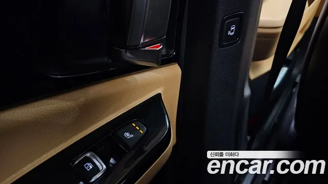 Kia Carnival — Фото автомобиля 19