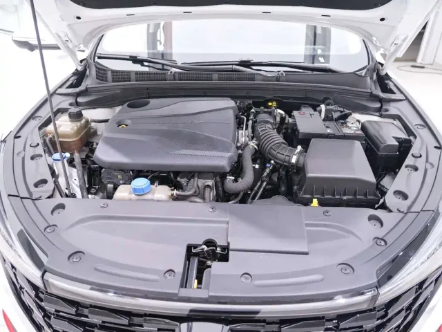 Changan Eado — Фото автомобиля 24