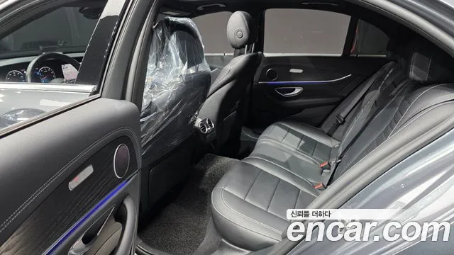 Mercedes-Benz E-Class W213 — Фото автомобиля 12