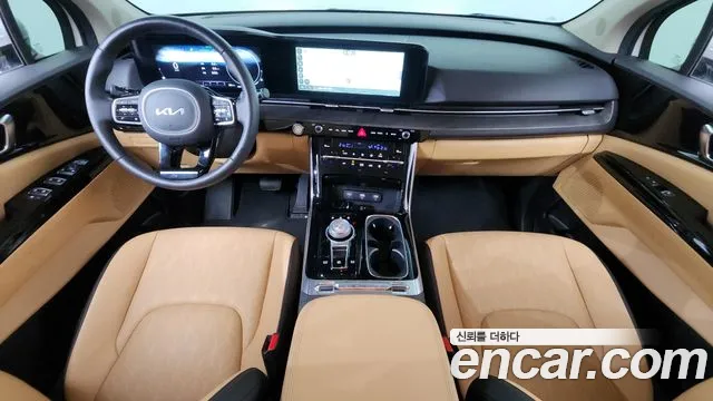 Kia Carnival Generation 4 — Фото автомобиля 10