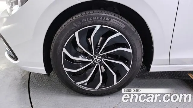 Volkswagen Golf Golf 8 поколение 2.0 TDI Prestige — Фото автомобиля 5