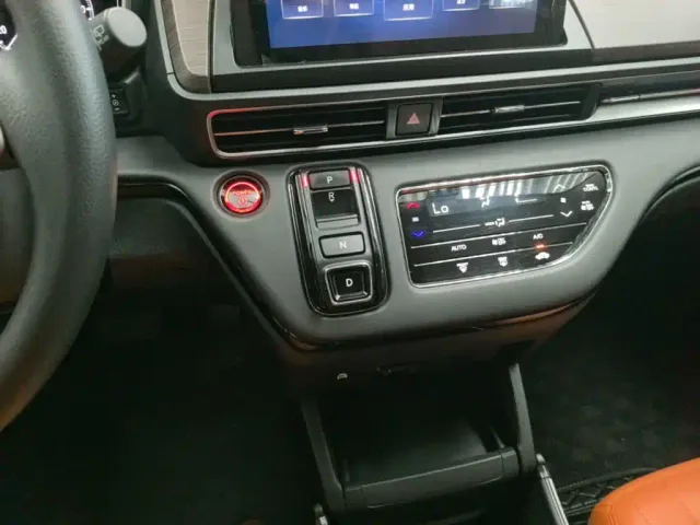 Honda Odyssey — Фото автомобиля 13