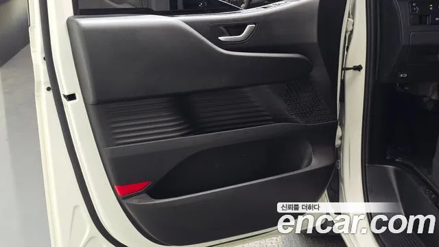 Hyundai Staria — Фото автомобиля 13