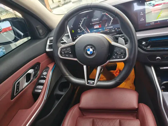 BMW 3 Series — Фото автомобиля 4
