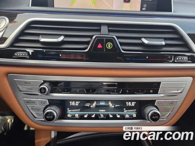 BMW 7 Series — Фото автомобиля 13