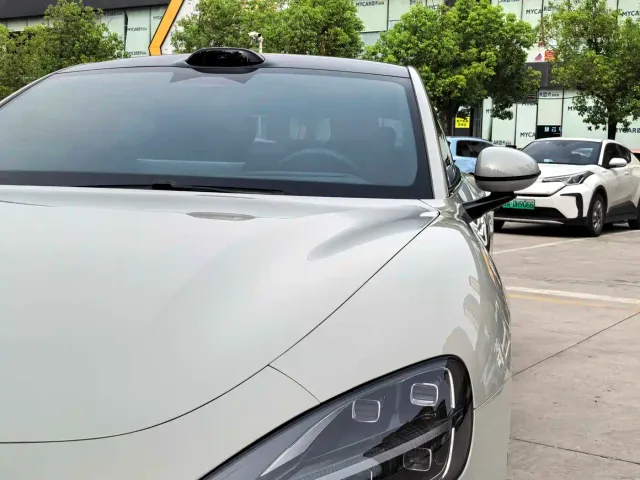 Xiaomi SU7 — Фото автомобиля 4