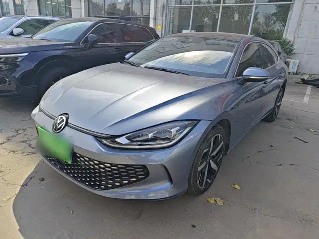 Фотография автомобиля — Volkswagen Lamando