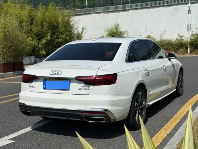 Audi A4L — Фото автомобиля 4
