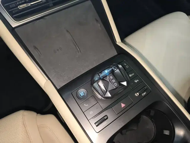 BYD Qin L — Фото автомобиля 13