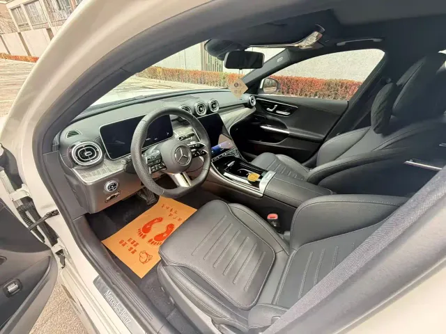 Mercedes-Benz C-Class — Фото автомобиля 4