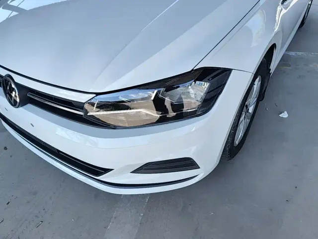 Volkswagen Polo — Фото автомобиля 23