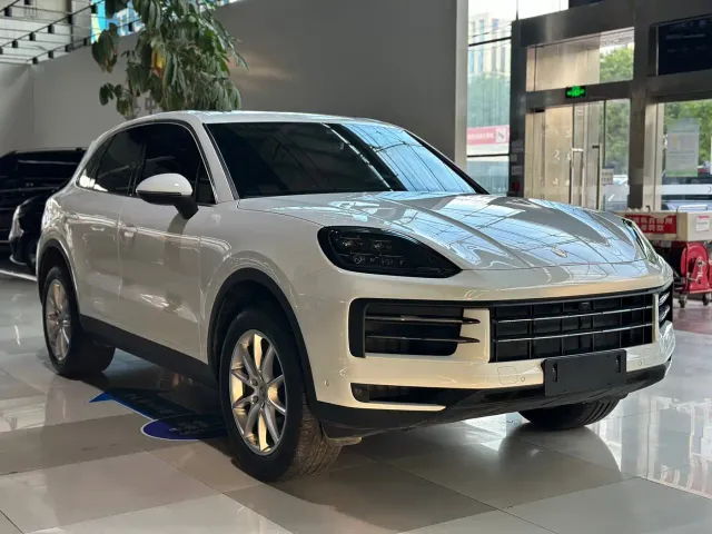 Porsche Cayenne — Фото автомобиля 2