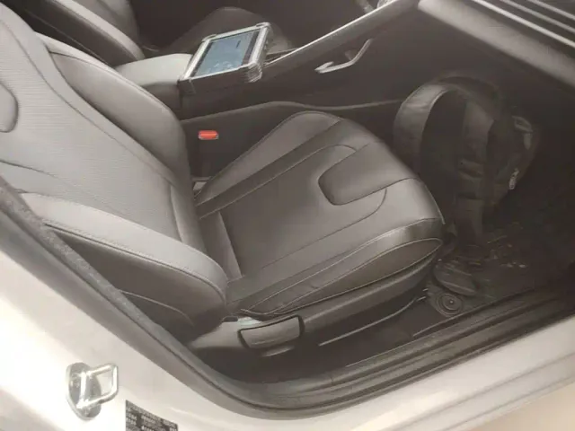 Hyundai Elantra — Фото автомобиля 24