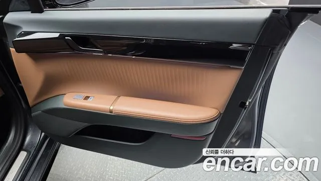 Hyundai Grandeur GN7 — Фото автомобиля 13