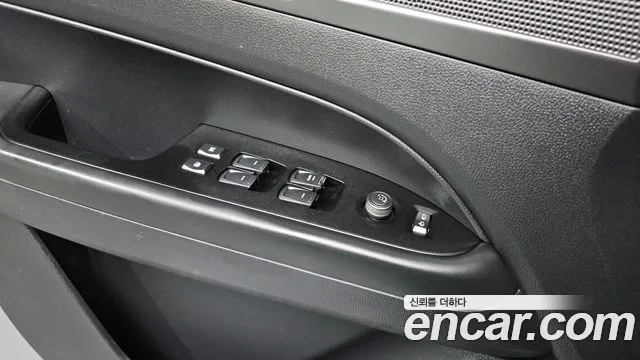 KG_Mobility_Ssangyong Rexton Новый Rexton Sport Дизель 2.2 4WD — Фото автомобиля 28