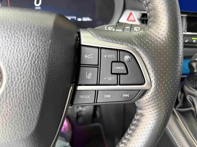 Toyota Sienna — Фото автомобиля 29