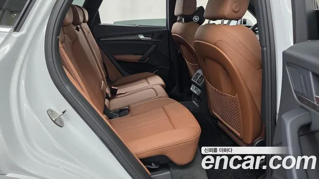 Audi Q5 FY — Фото автомобиля 11