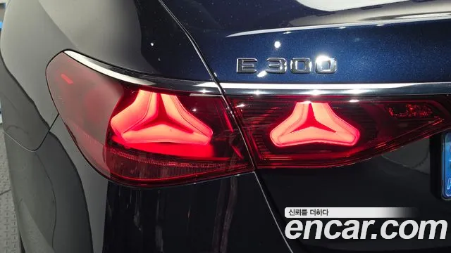 Mercedes-Benz E-Class E-класс W214 E300 4MATIC Exclusive — Фото автомобиля 20