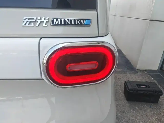 Wuling Hongguang Mini EV — Фото автомобиля 7
