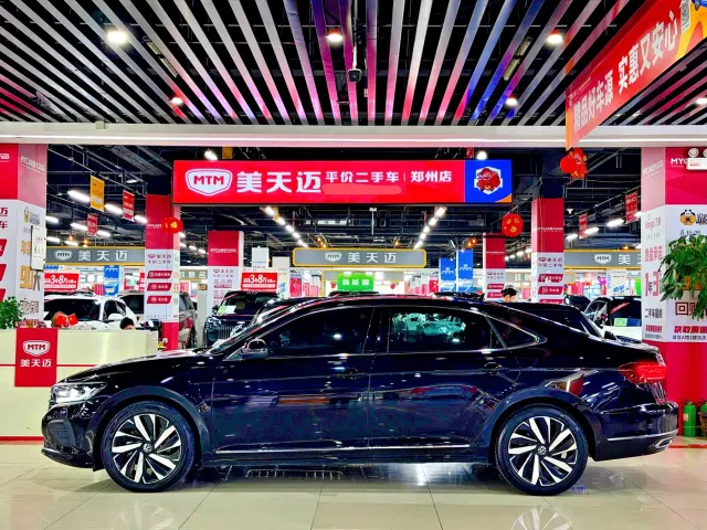 Volkswagen Passat — Фото автомобиля 5