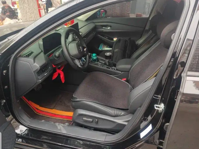 Honda Accord — Фото автомобиля 9