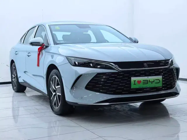 BYD Qin L — Фото автомобиля 3