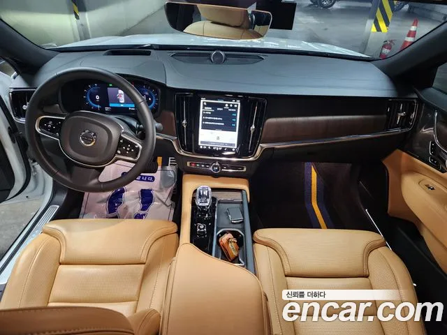 Volvo S90 — Фото автомобиля 8