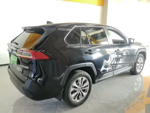 Toyota Wildlander — Фото автомобиля 6