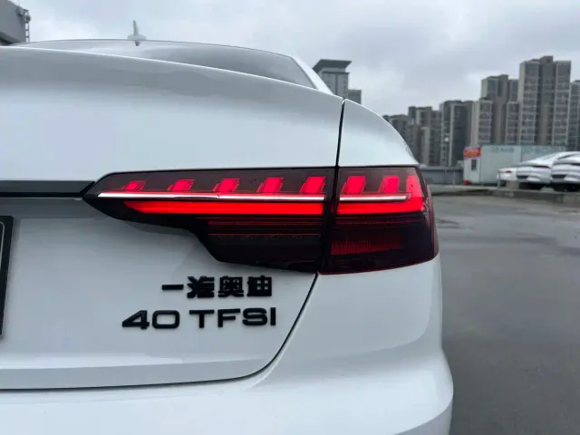 Audi A4L — Фото автомобиля 17