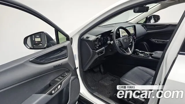 Lexus NX NX450h+ 2nd Gen — Фото автомобиля 15