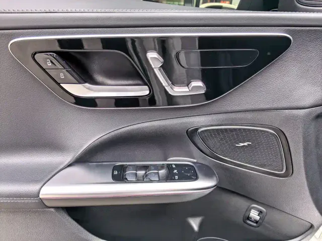 Mercedes-Benz C-Class — Фото автомобиля 5