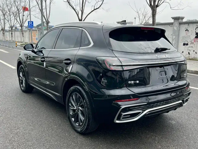 Hongqi HS5 — Фото автомобиля 15