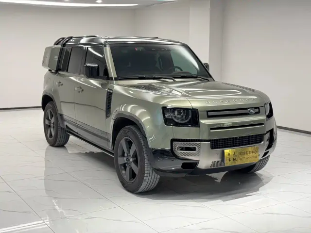 Land Rover Defender — Фото автомобиля 3