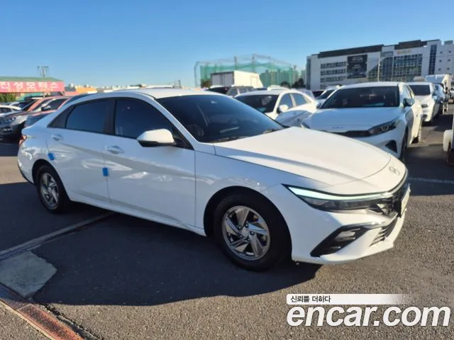 Hyundai Avante CN7 — Фото автомобиля 2