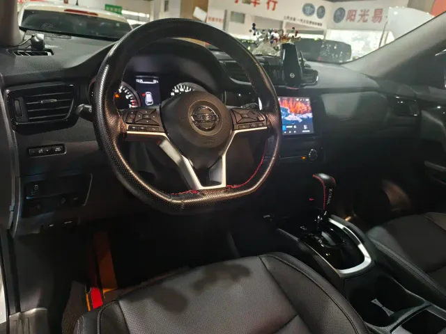Nissan X-Trail — Фото автомобиля 7