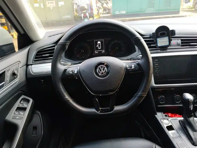 Volkswagen Lamando — Фото автомобиля 11