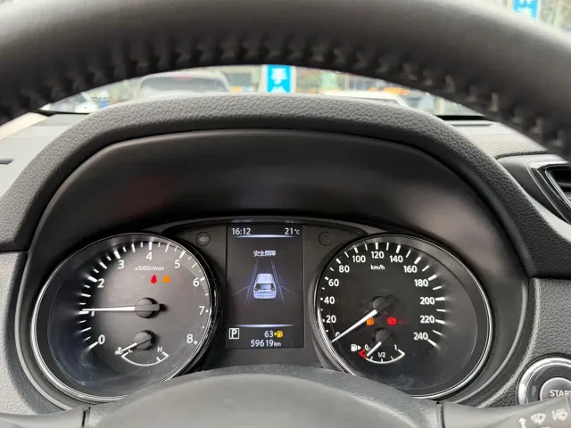 Nissan X-Trail — Фото автомобиля 17