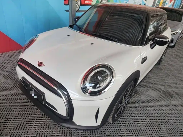 Фотография автомобиля — MINI Hatch