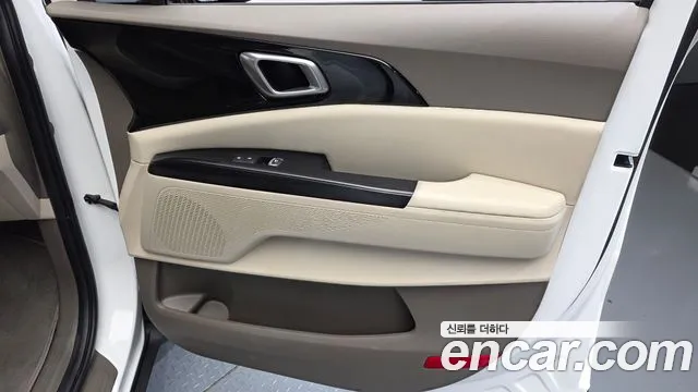 Kia Canival Carnival 4 поколение Бензин 9 мест Prestige — Фото автомобиля 25