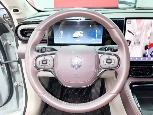 Leapmotor C11 — Фото автомобиля 18